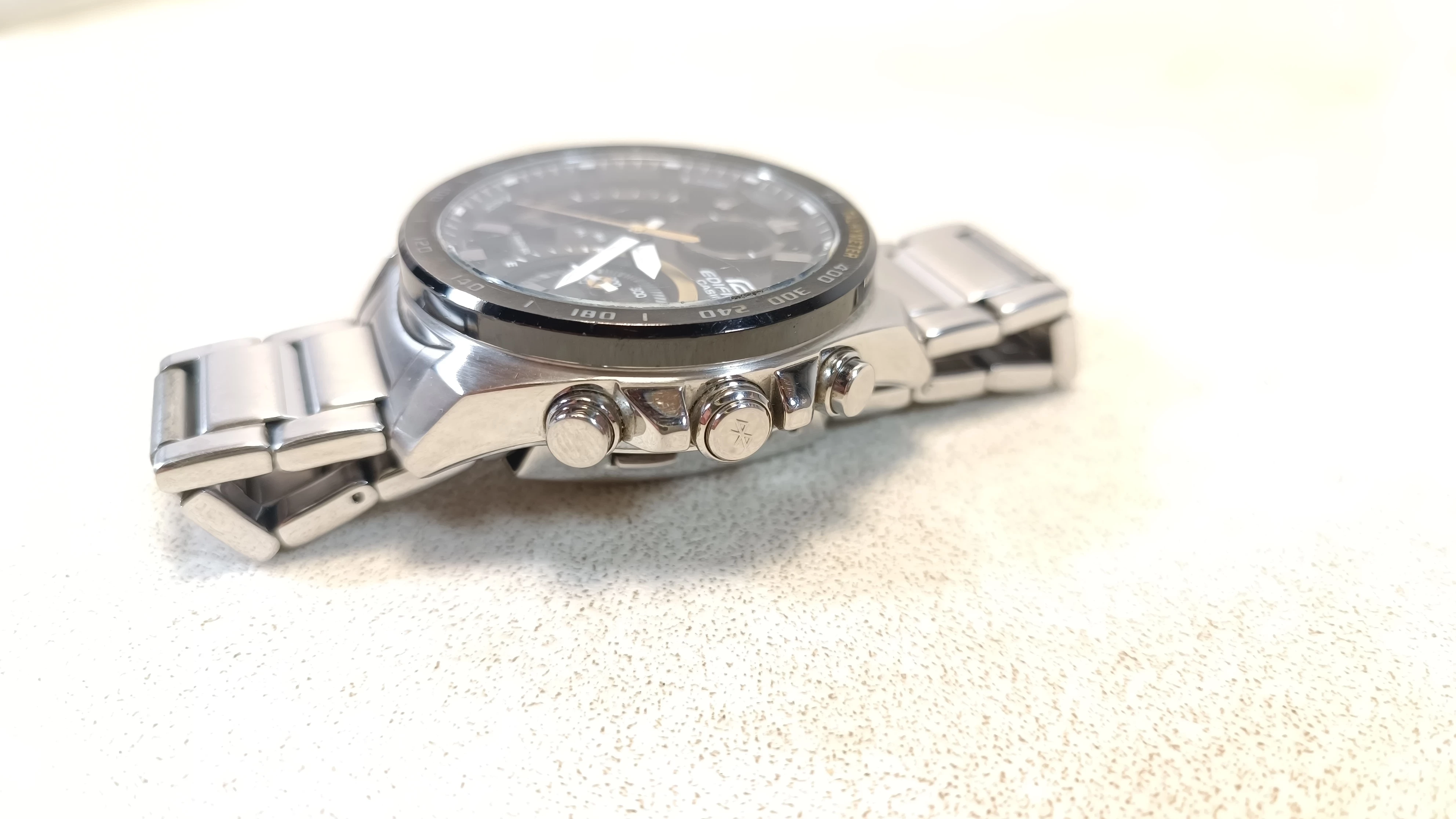 zegarek-casio-edifice-ecb-900-gwarancja-rodzaj-brak-informacji