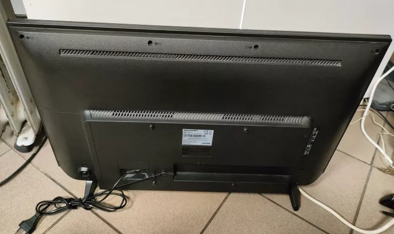 TELEWIZOR SHARP 32HI3422E 32" PILOT