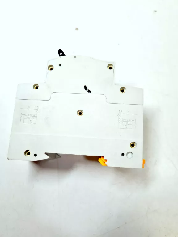 RÓŻNICÓWKA IDEAL KRO-6 B25/30 Z LAMPKĄ