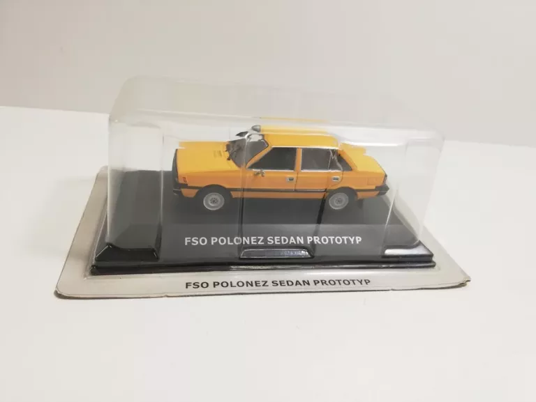FSO POLONEZ SEDAN PROTOTYP LEGENDY FSO NR28 1:43