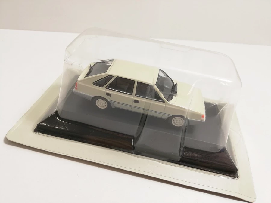 legendy-fso-nr-26-fso-polonez-caro-prototyp-stan-powystawowy