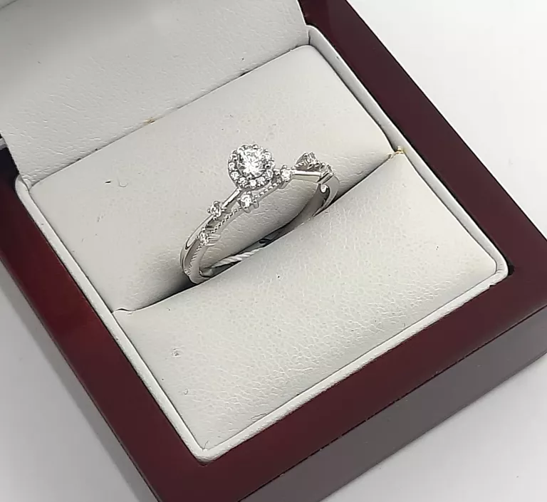 piekny-srebrny-pierscionek-z-cyrkoniami-210g-r21-stan-11323-238058