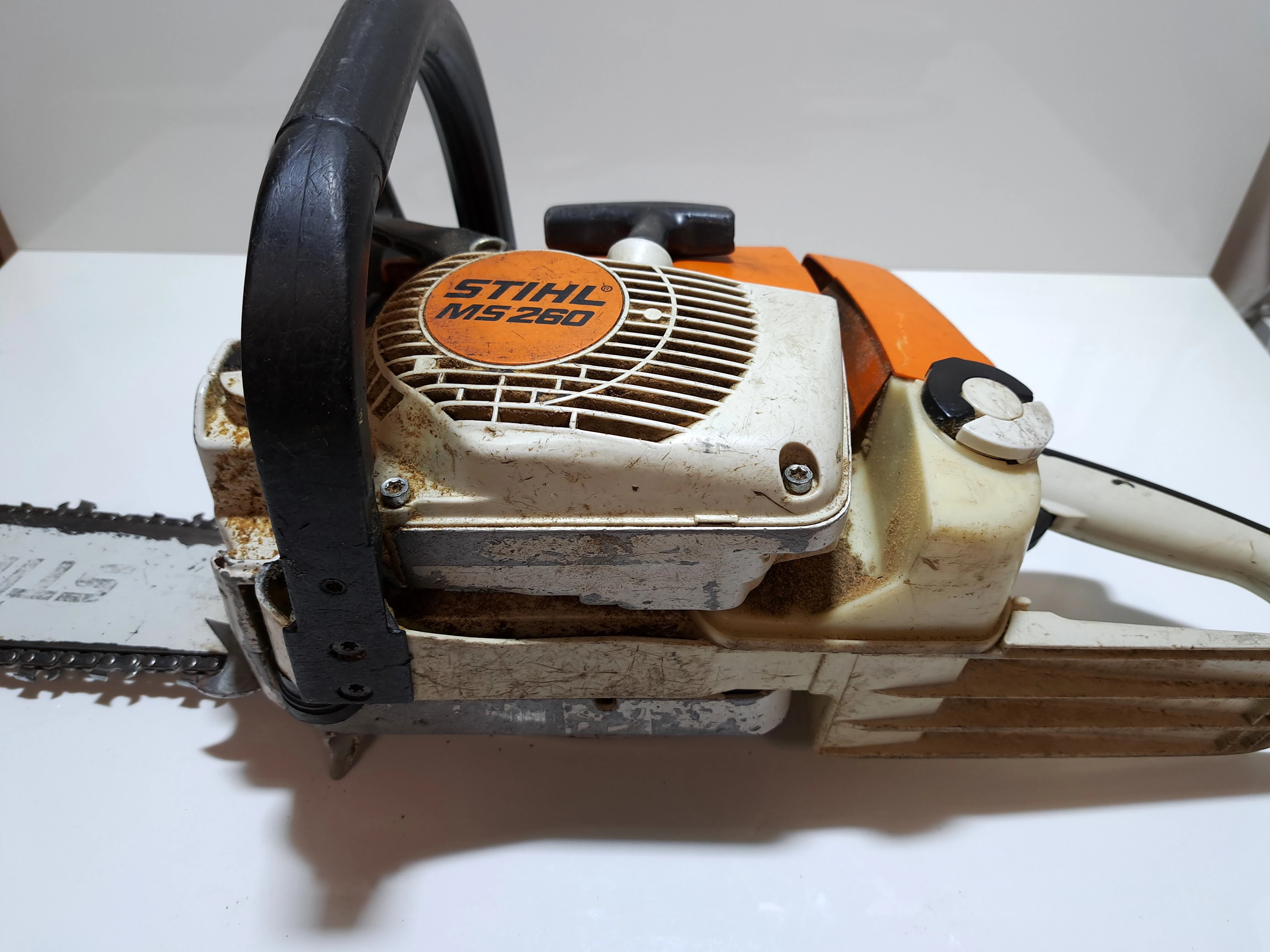 pila-spalinowa-stihl-ms260c-zasilanie-spalinowe