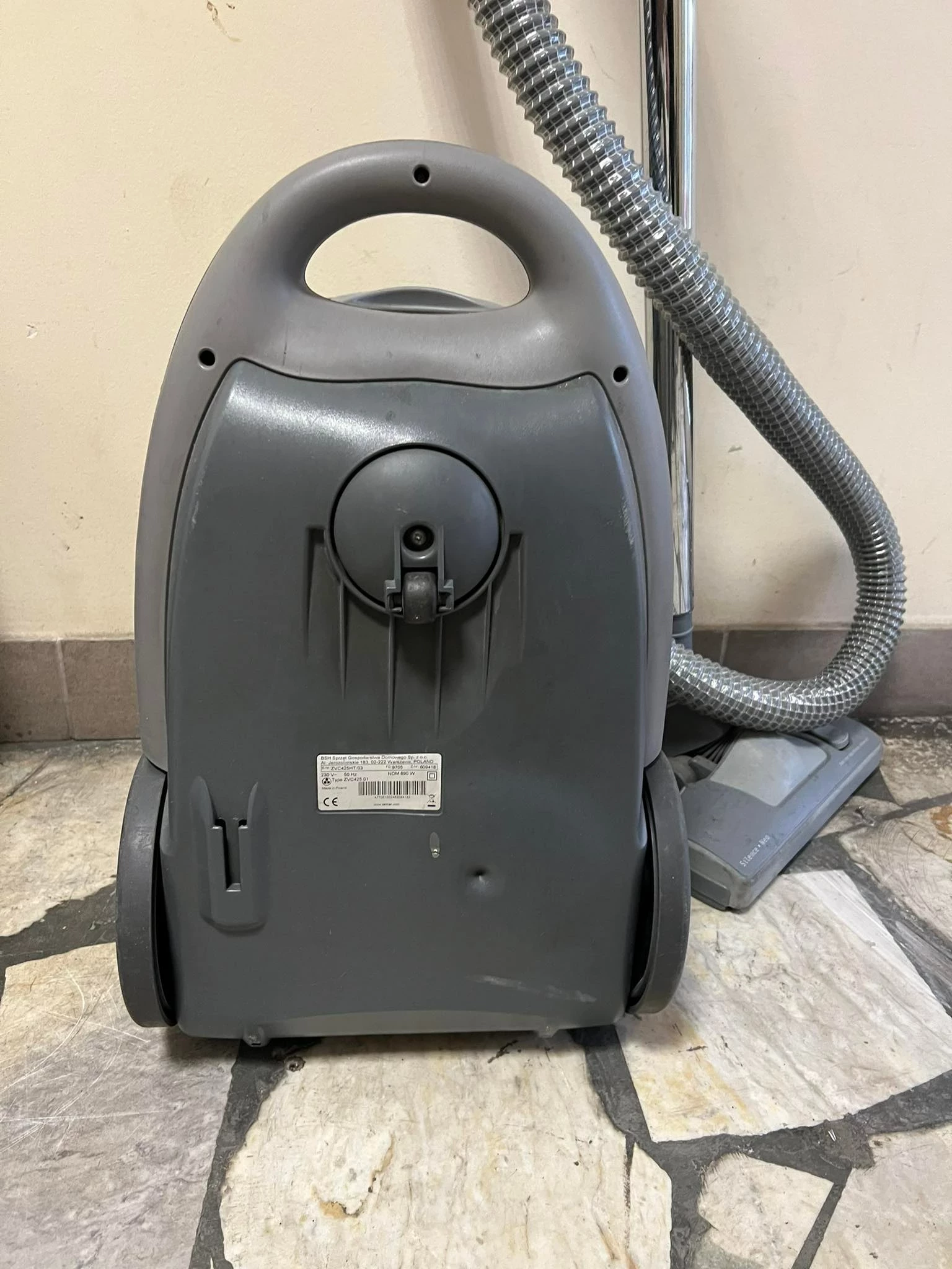 odkurzacz-zelmer-jupiter-zvc425ht-890w-stan-uzywany