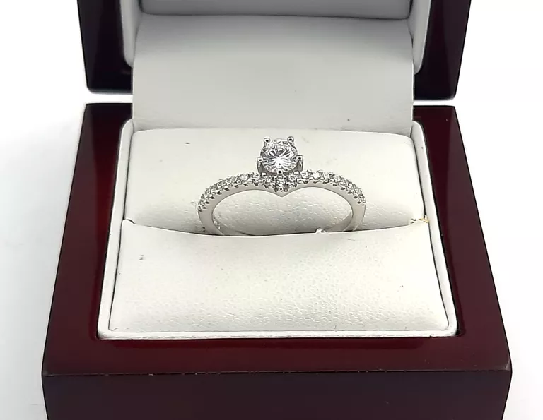 srebrny-pierscionek-cyrkonie-250g-r22-material-15835-4