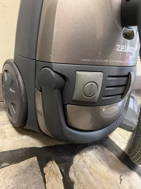 odkurzacz-zelmer-jupiter-zvc425ht-890w-moc-890