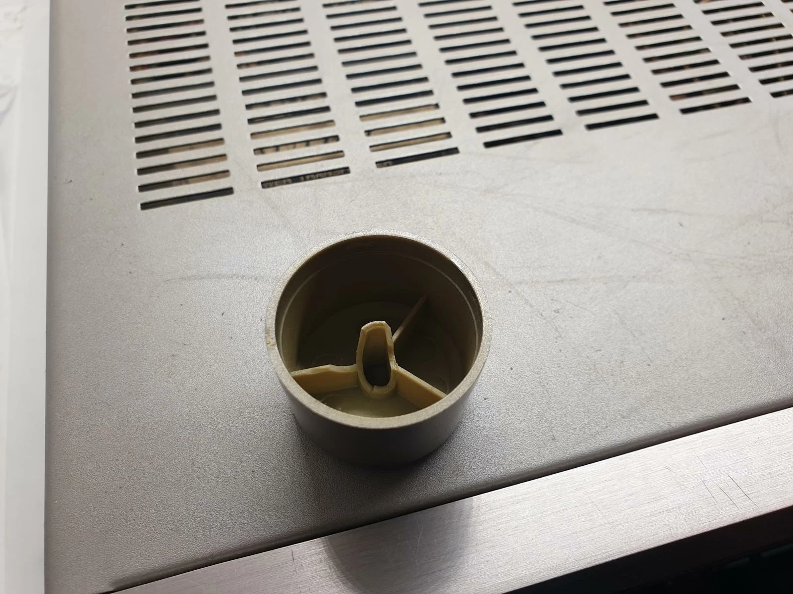 amplituner-denon-avr-1906-kolor-tytanowy