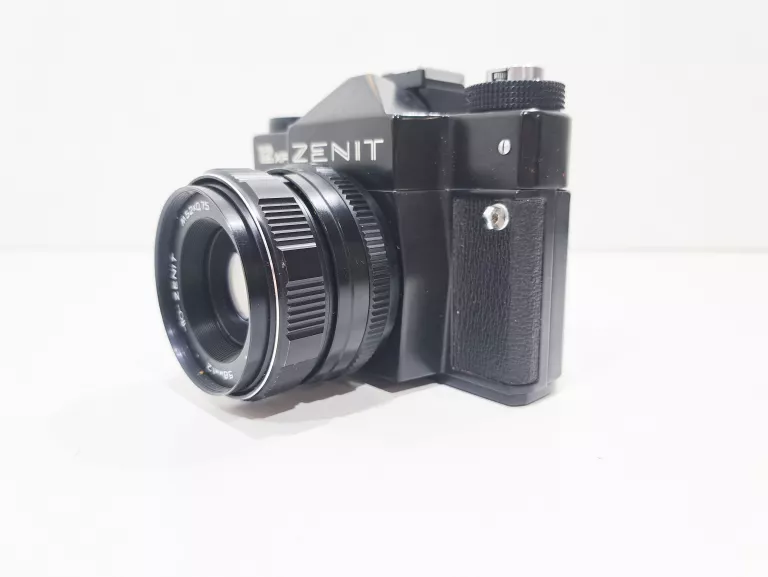 APARAT FOTOGRAFICZNY ZENIT 12 XP Z OBIEKTYWEM