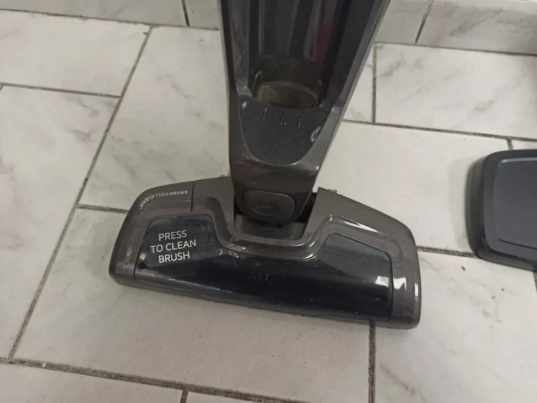 odkurzacz-pionowy-aeg-cx7-x-flexibility-zasilanie-akumulator