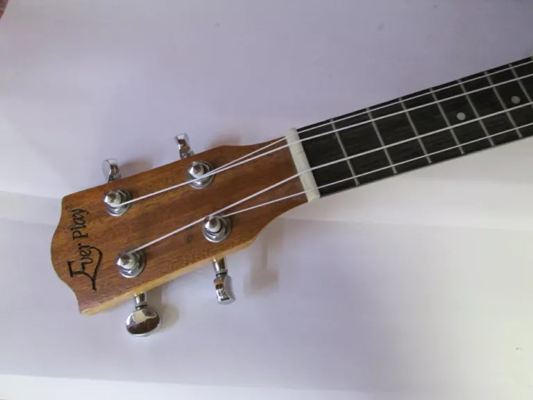 EVER PLAY UK21-30 UKULELE SOPRANOWE