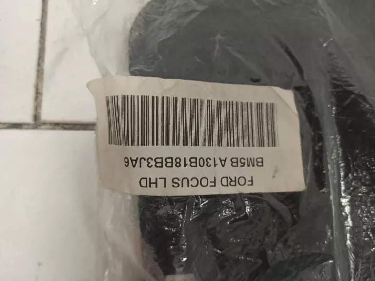 dywaniki-samochodowe-komplet-ford-d3u6a-zestaw-wieloelementowy-tak