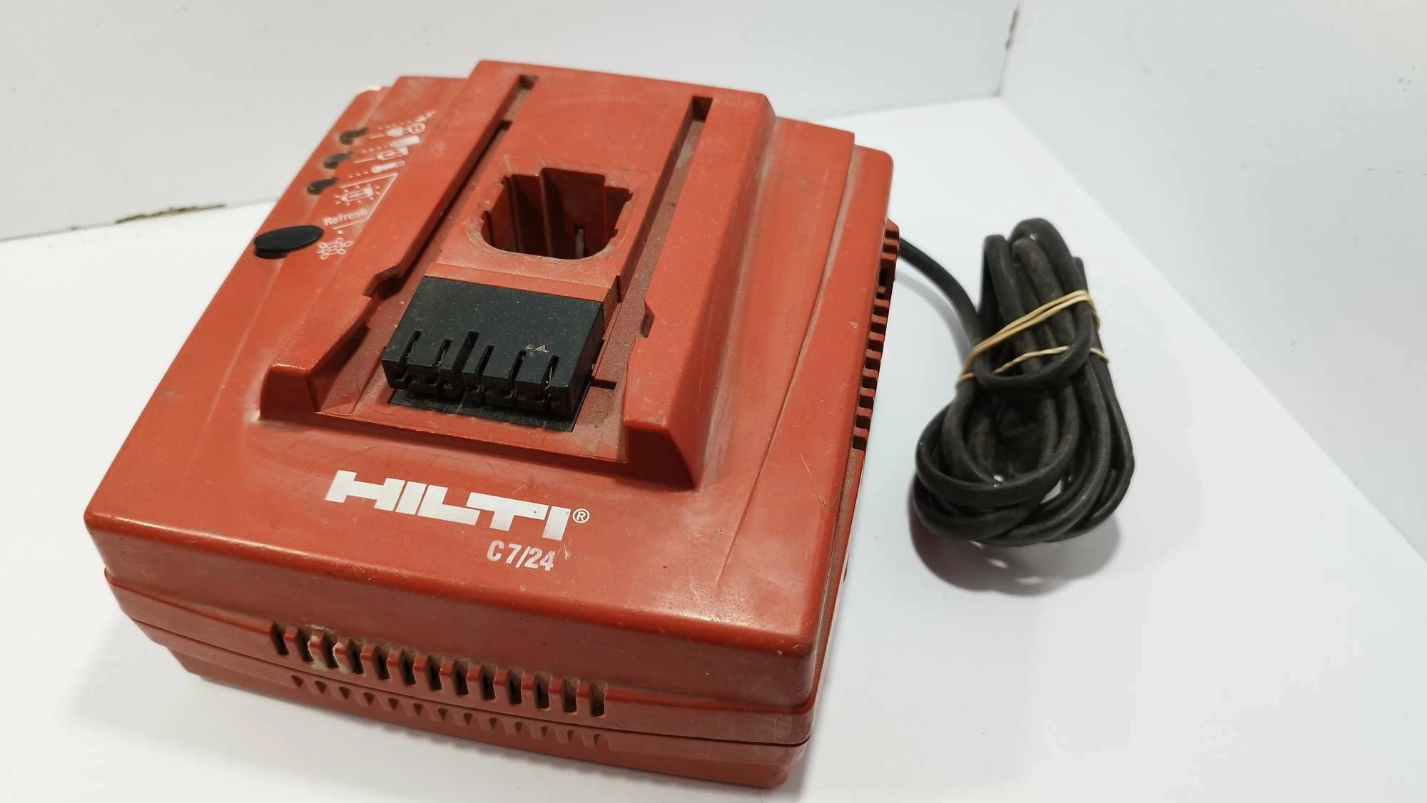 ladowarka-hilti-c724-bielska-45-plock