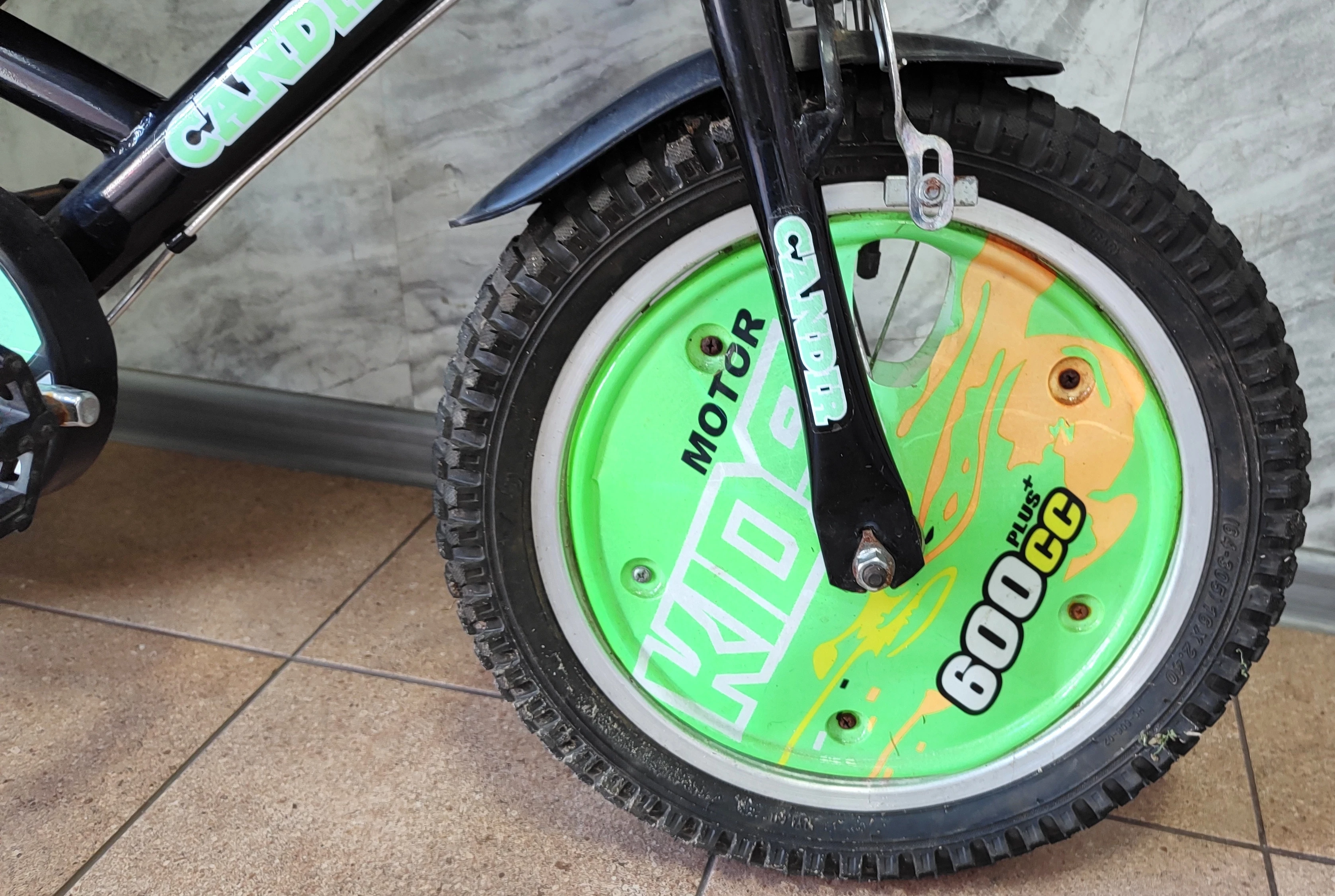 rower-jak-motor-dla-dzieci-candir-16-cali-kolor-czarny