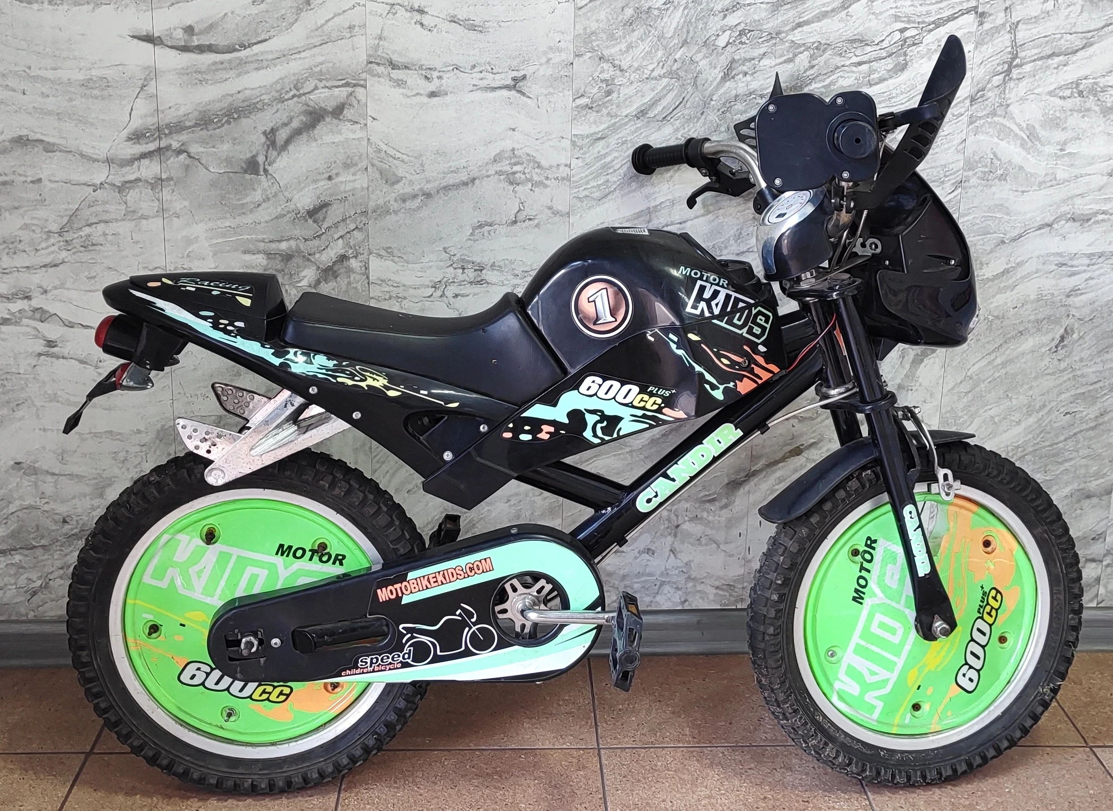 rower-jak-motor-dla-dzieci-candir-16-cali-jana-pawla-ii-1-konstantynow-mk