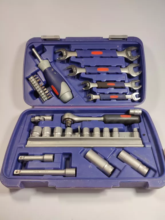 RUBBERMAID ZESTAW KLUCZY NASADOWYCH WALIZKA