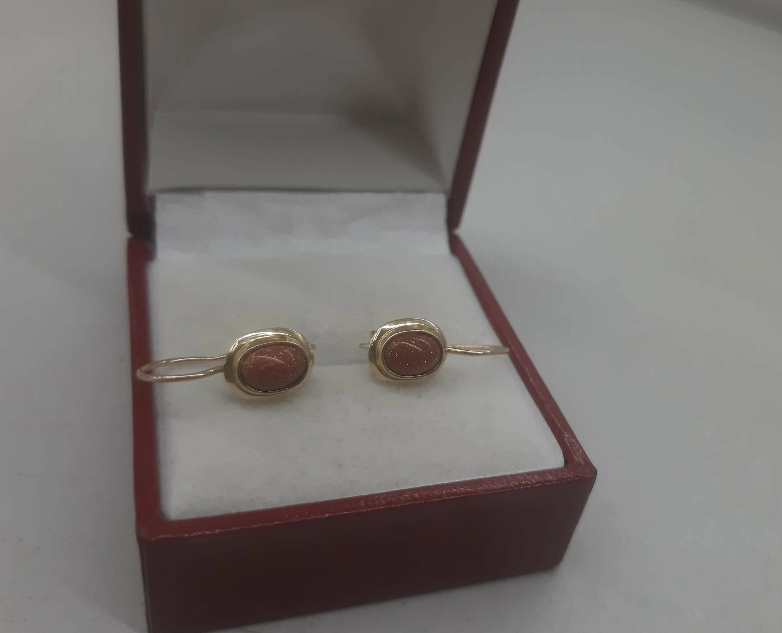 zlote-kolczyki-z-piaskiem-pustyni-585-stan-uzywany