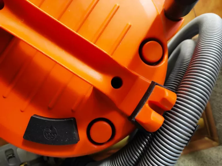 ODKURZACZ PRZEMYSŁOWY STIHL SE 62 1400 W