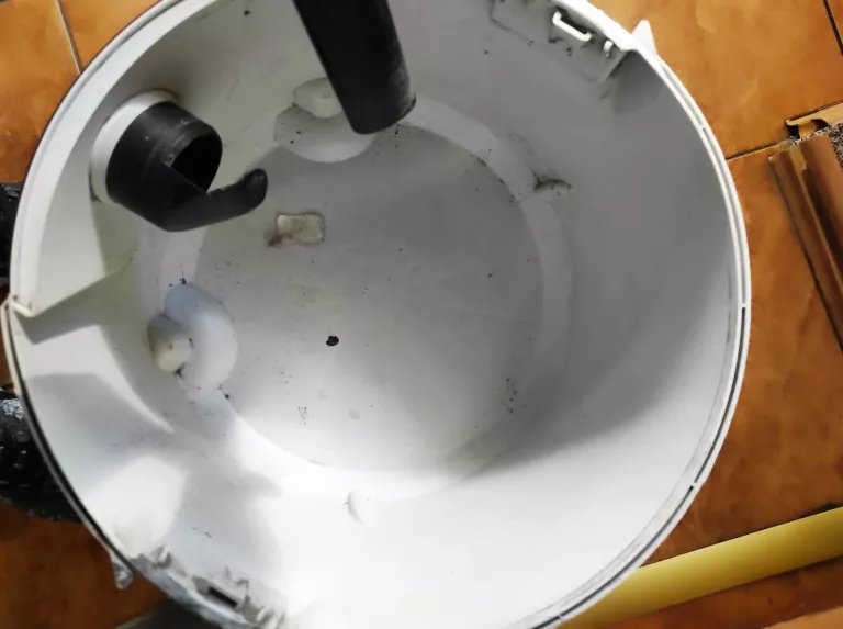 ODKURZACZ PRZEMYSŁOWY STIHL SE 62 1400 W