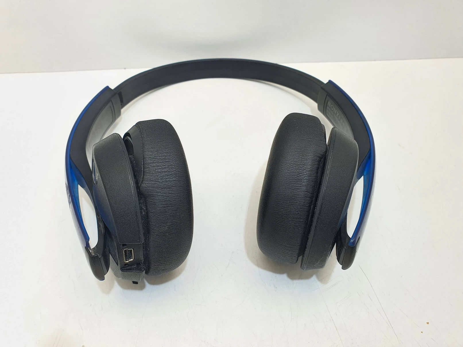 sluchawki-sony-bluetooth-dr-bt101-marka-sony