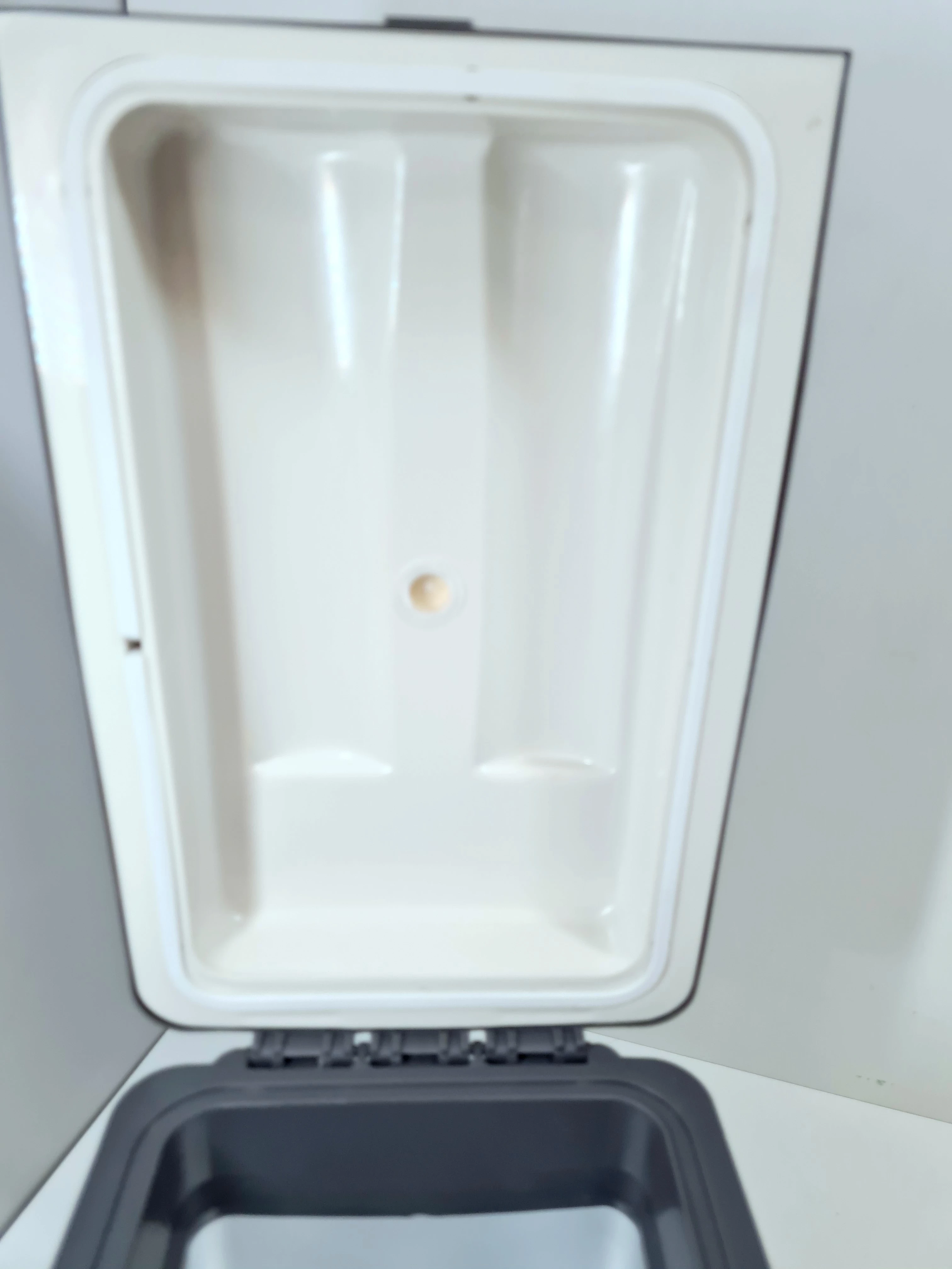 lodowka-samochodowa-vector-podlokietnik-polecam-ean-gtin-3501361151204