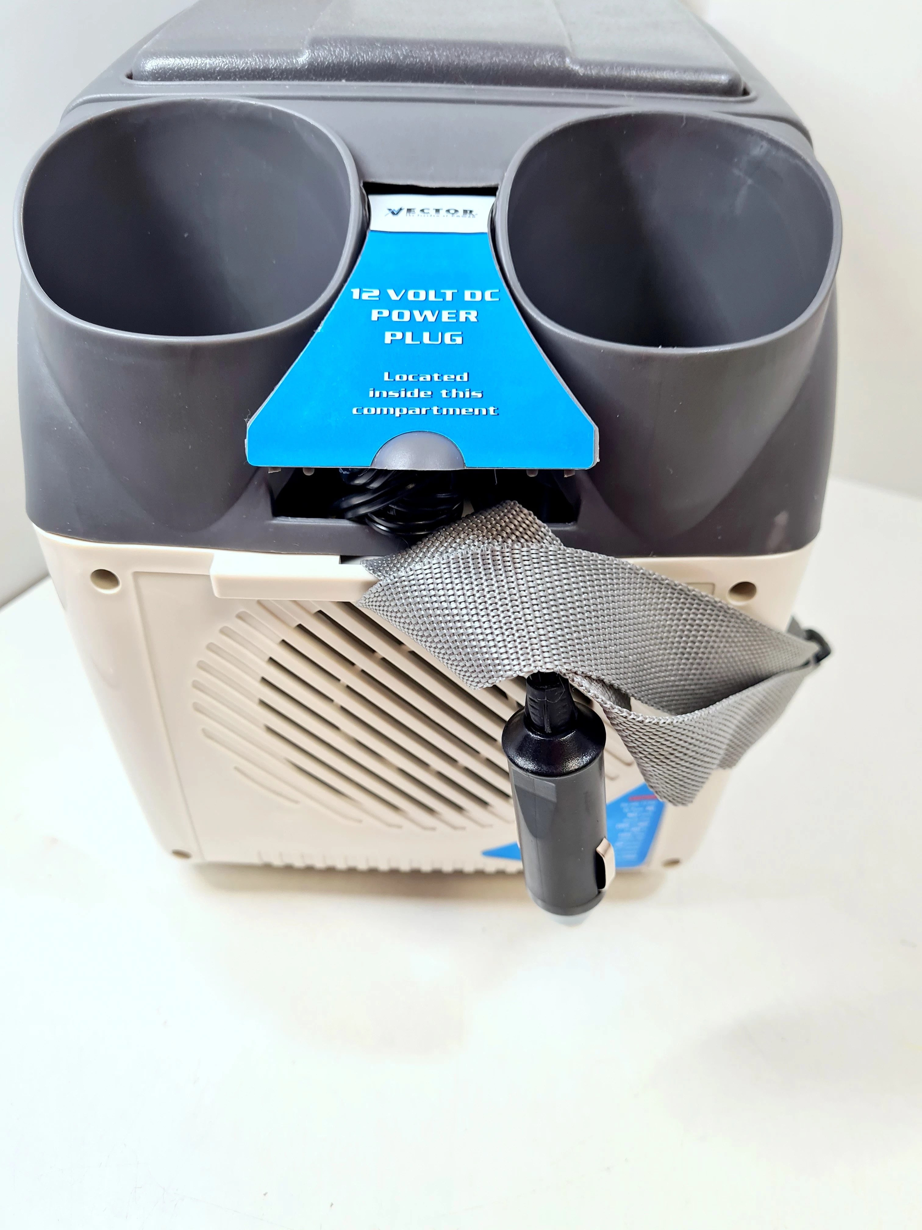 lodowka-samochodowa-vector-podlokietnik-polecam-marka-norauto