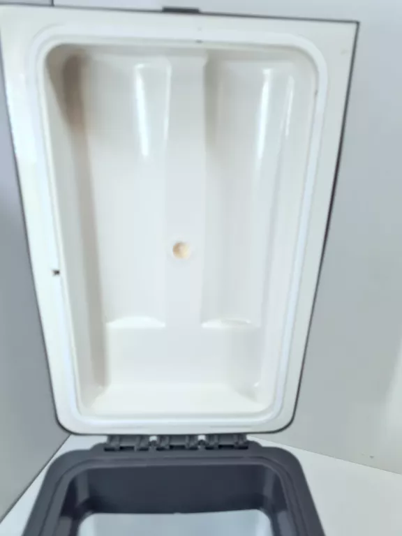 lodowka-samochodowa-vector-podlokietnik-polecam-ean-gtin-3501361151204