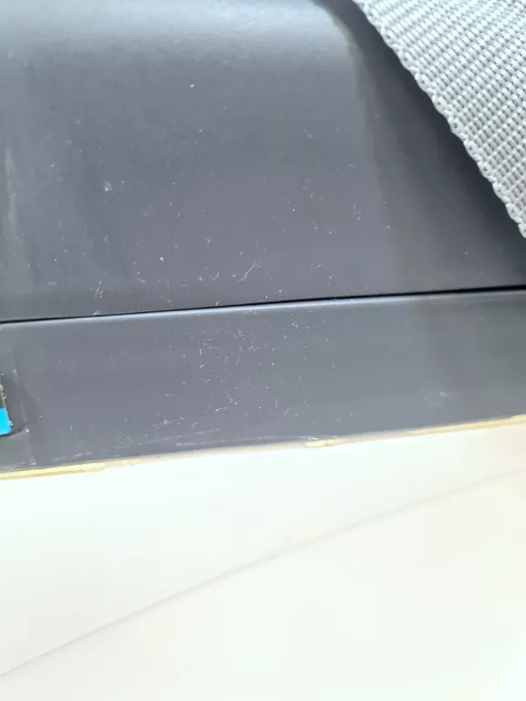 lodowka-samochodowa-vector-podlokietnik-polecam-kolor-bezowy