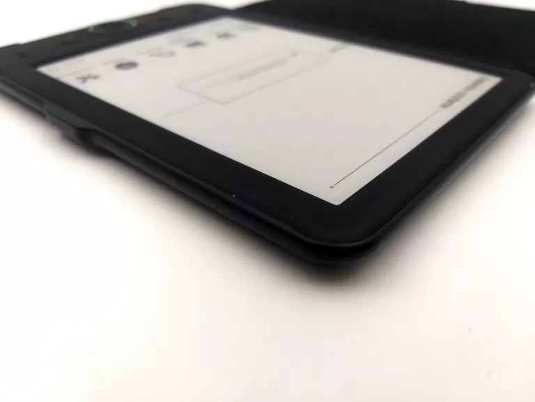 CZYTNIK BEMI COGNITA 6'' 4 GB CZARNY + KARTA 32GB