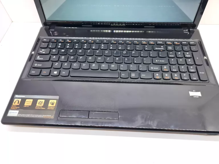 LAPTOP LENOVO G585 4/500 GB/WIN 8/ AMD E1 OPIS