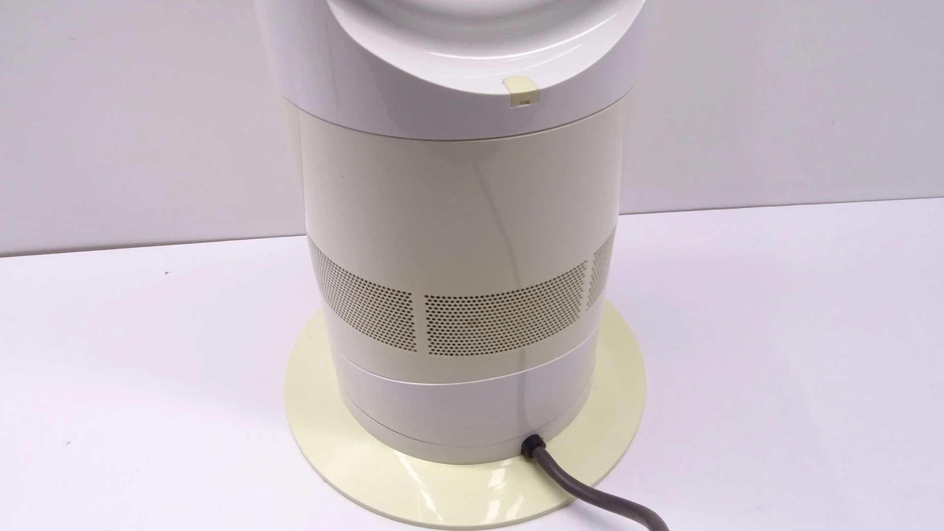 wentylator-dyson-hotcool-am05-uk-pilot-kolor-dominujacy-srebrnyszary