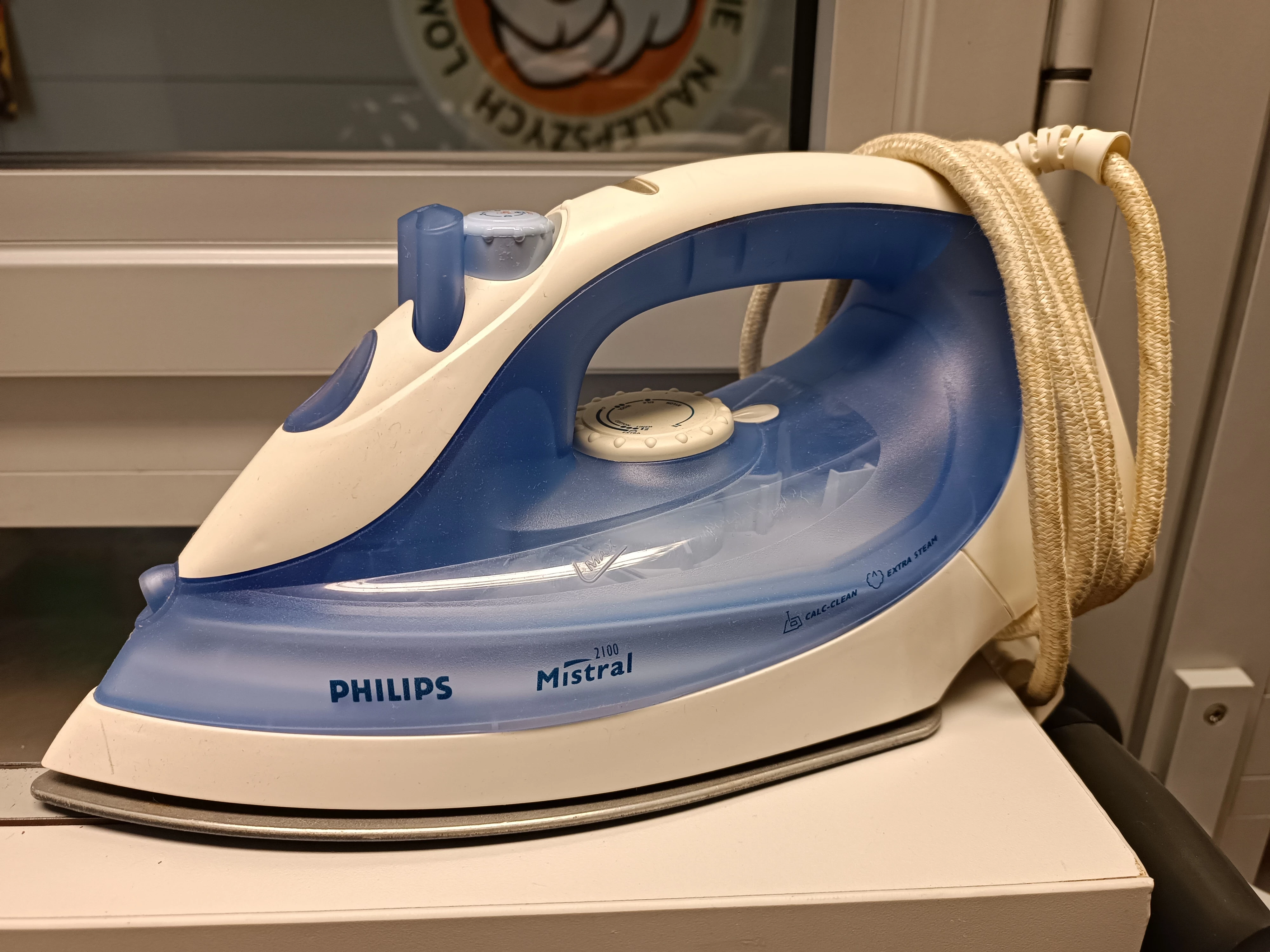 zelazko-philips-mistral-2100-krotka-2u-sj-olawa