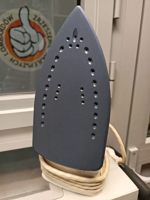 zelazko-philips-mistral-2100-kolor-dominujacy-bialy