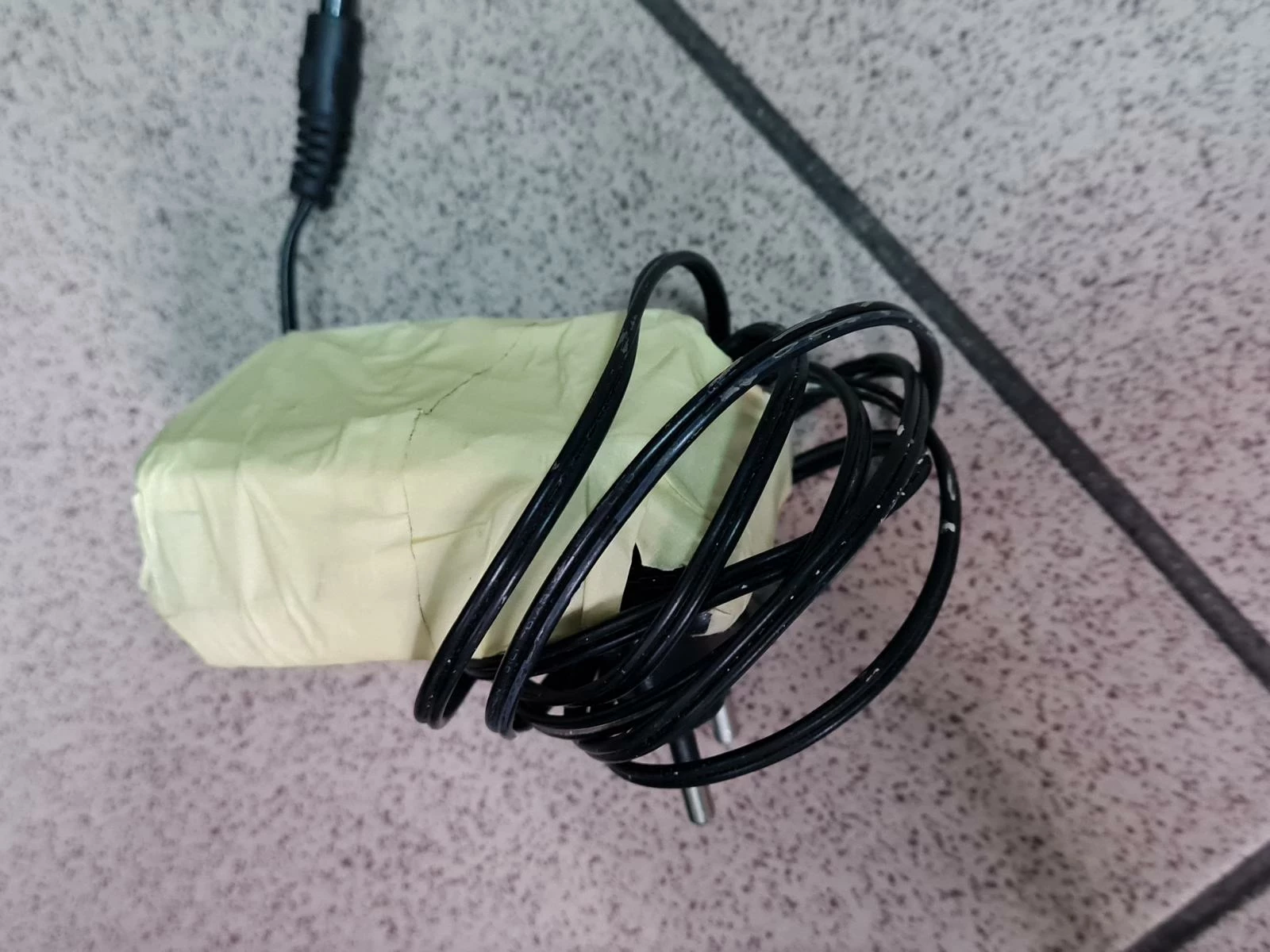 telewizor-cello-sncb11g-21-22-kod-producenta-c1620fs