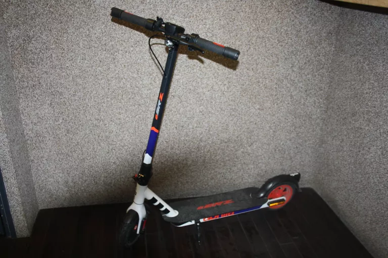 HULAJNOGA ELEKTRYCZNA ESRZ APRILIA