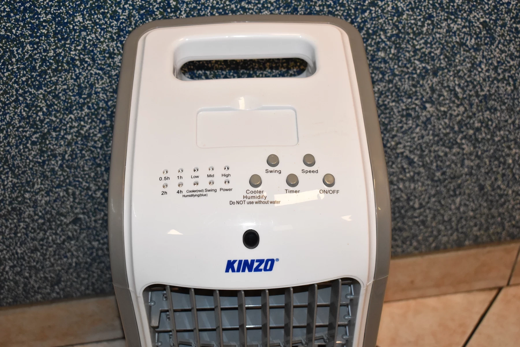 klimatyzator-kinzo-80w-w-pudelku-stan-uzywany