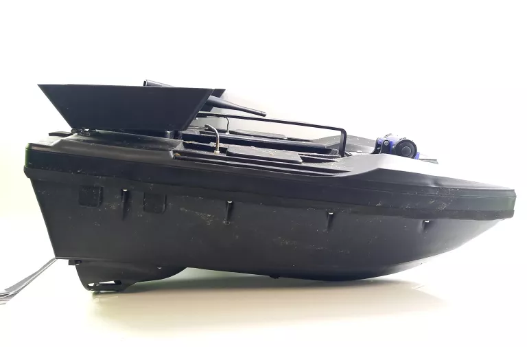 lodka-zanetowa-katamaran-opis-stan-uzywany