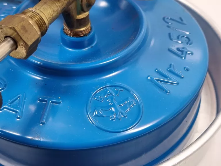 kuchenka-turystyczna-bat-452-na-benzyne-prl-stan-uzywany