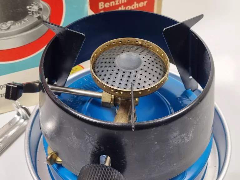 kuchenka-turystyczna-bat-452-na-benzyne-prl-rodzaj-na-paliwa-plynne