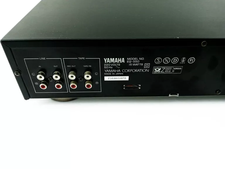 korektor-graficzny-yamaha-eq-550-marka-yamaha