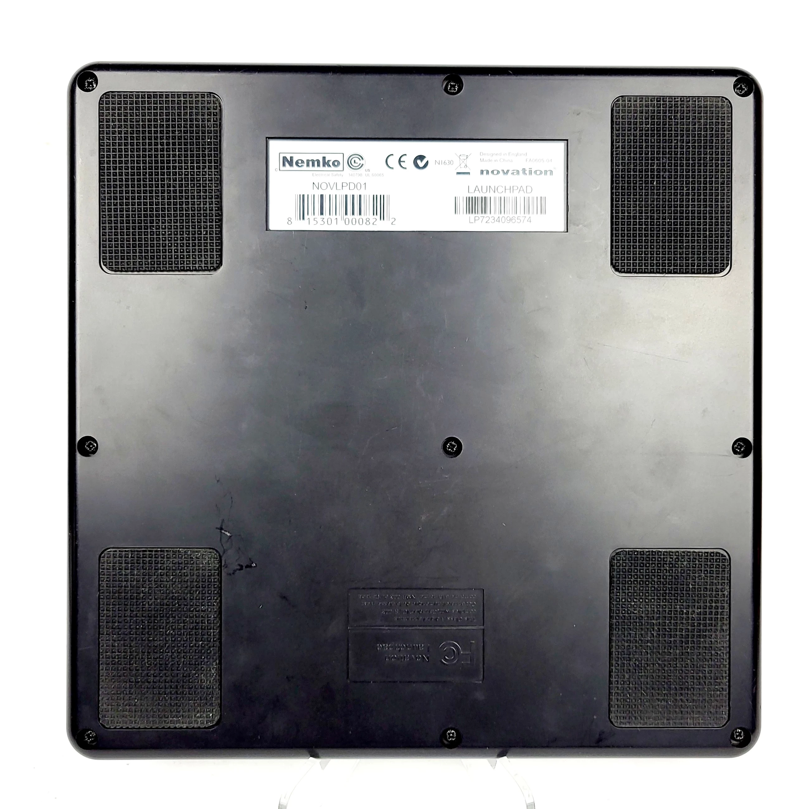 novation-launchpad-kontroler-ableton-live-novlpd01-model-launchpadx64