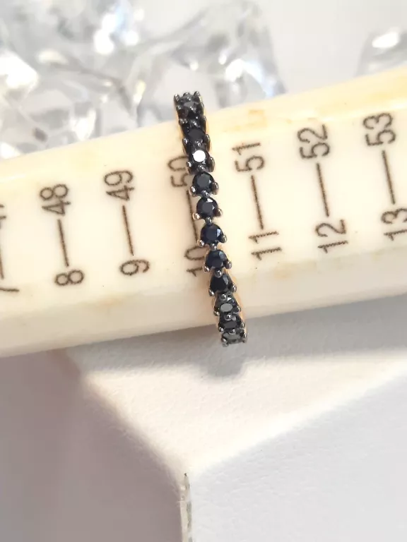 okazja-cudny-pierscionek-obraczka-czarne-oczka-kamien-17088-128