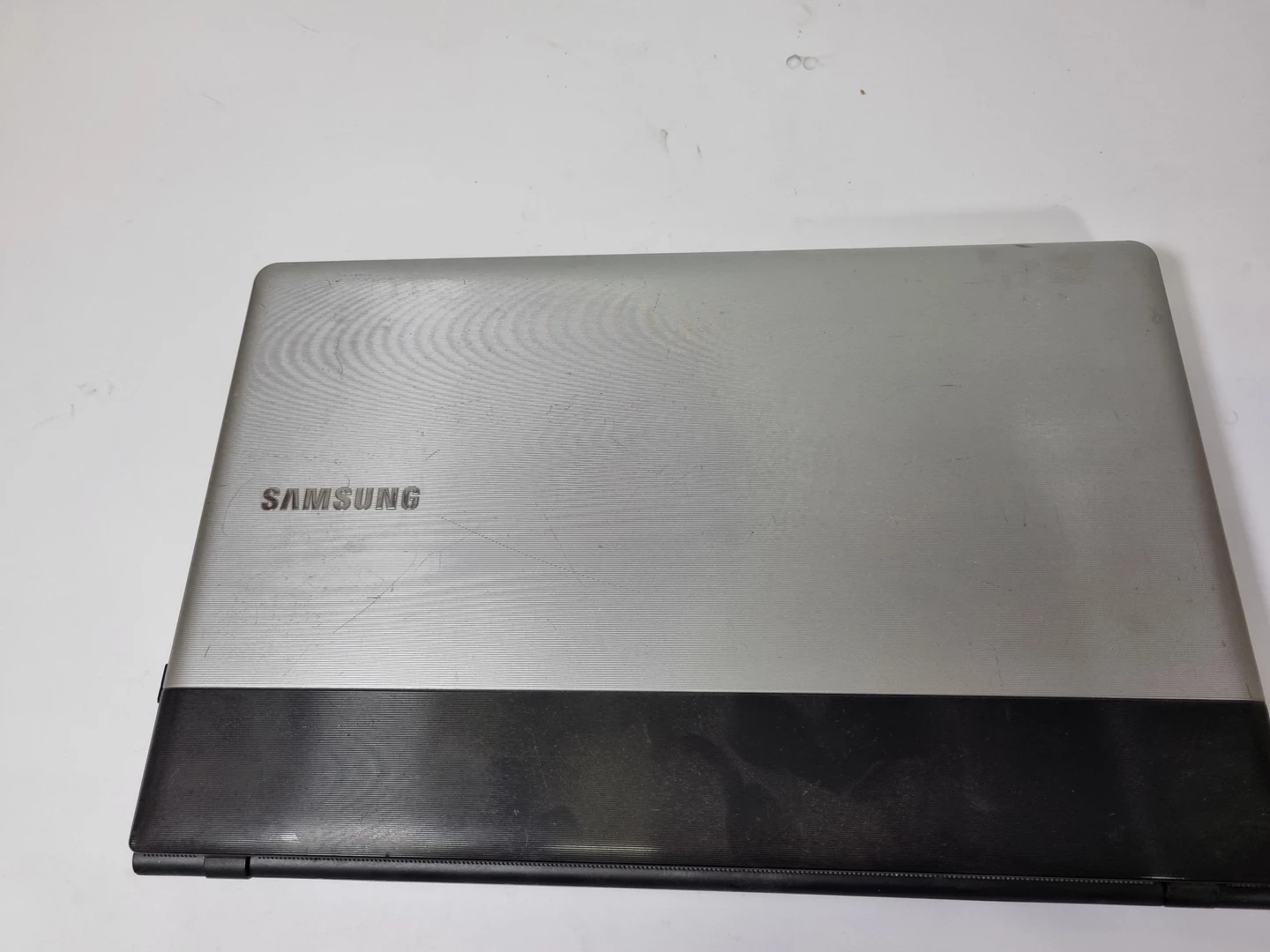 laptop-samsung-300e-liczba-rdzeni-procesora-2