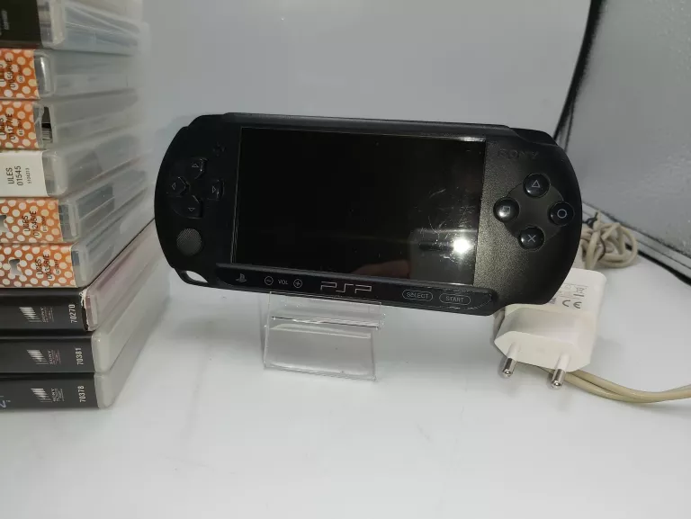KONSOLA SONY PSP E1004 CZARNA + 7 GIER, 3 FILMY!!