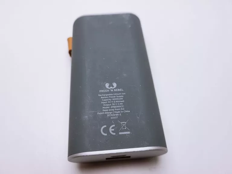 STACJA ŁADUJĄCA + POWERBANK FRESH 'N REBEL USB