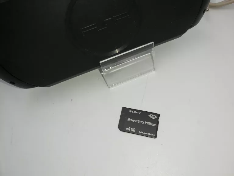 KONSOLA SONY PSP E1004 CZARNA + 7 GIER, 3 FILMY!!