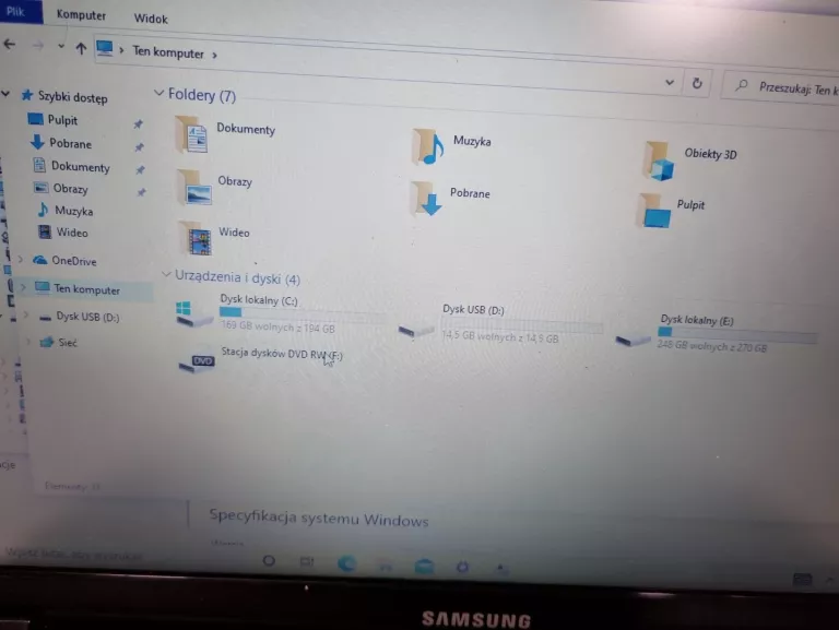 laptop-samsung-300e-seria-procesora-intel-core-i3