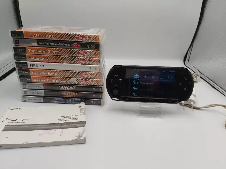 KONSOLA SONY PSP E1004 CZARNA + 7 GIER, 3 FILMY!!