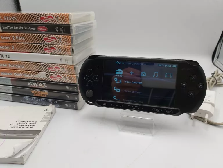 KONSOLA SONY PSP E1004 CZARNA + 7 GIER, 3 FILMY!!
