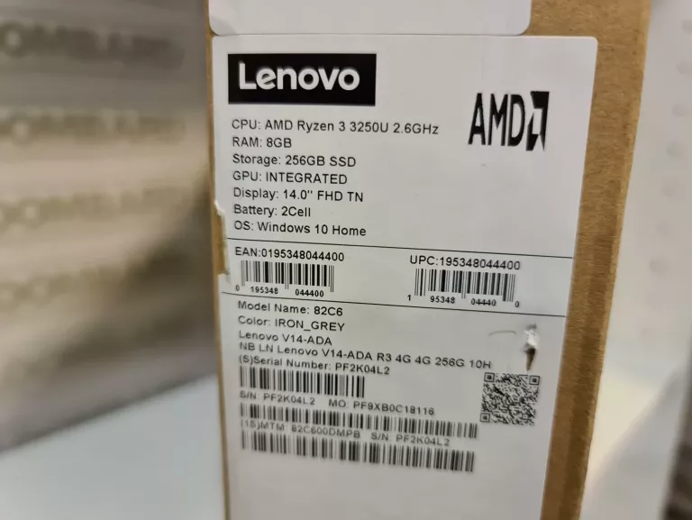 LENOVO V14 AMD RYZEN 3 8GB/256SSD WIN10 KOMPLET