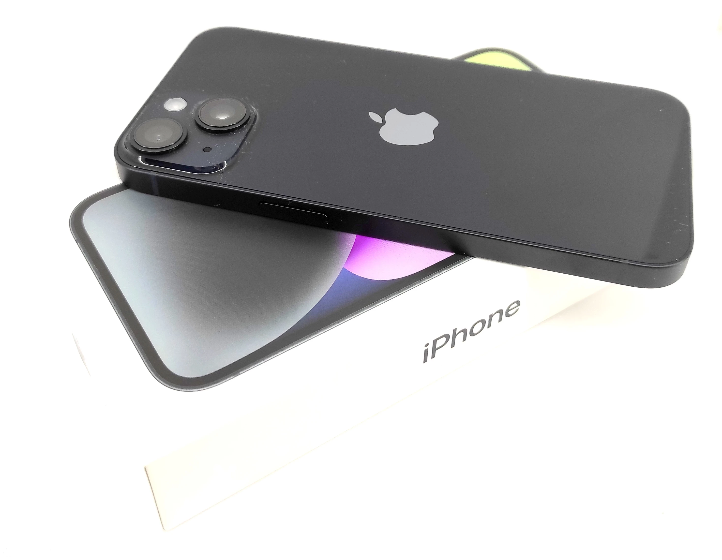 telefon-iphone-14-128gb-czytaj-opis-pamiec-ram-6-gb